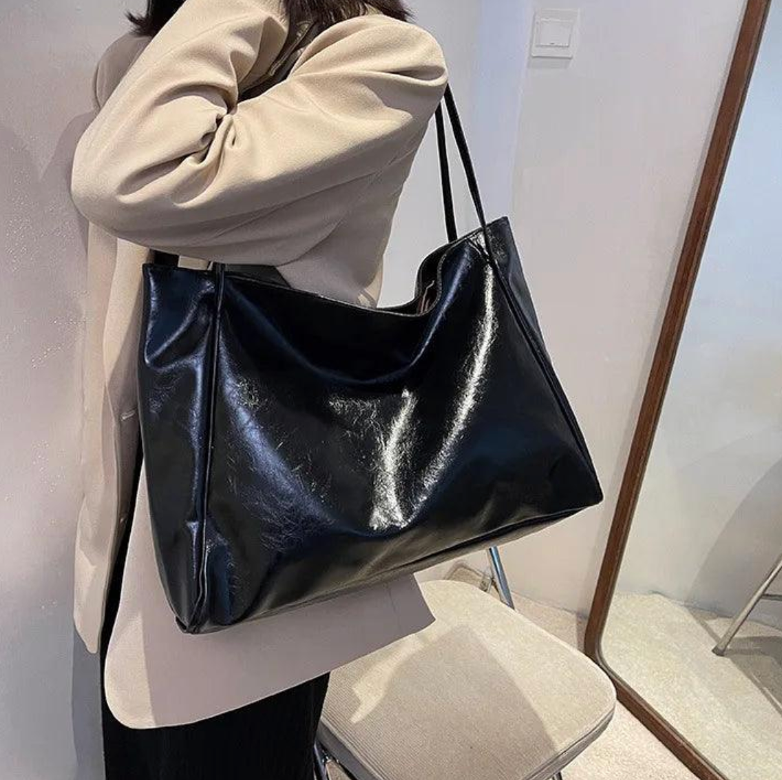 Dianora Handbag