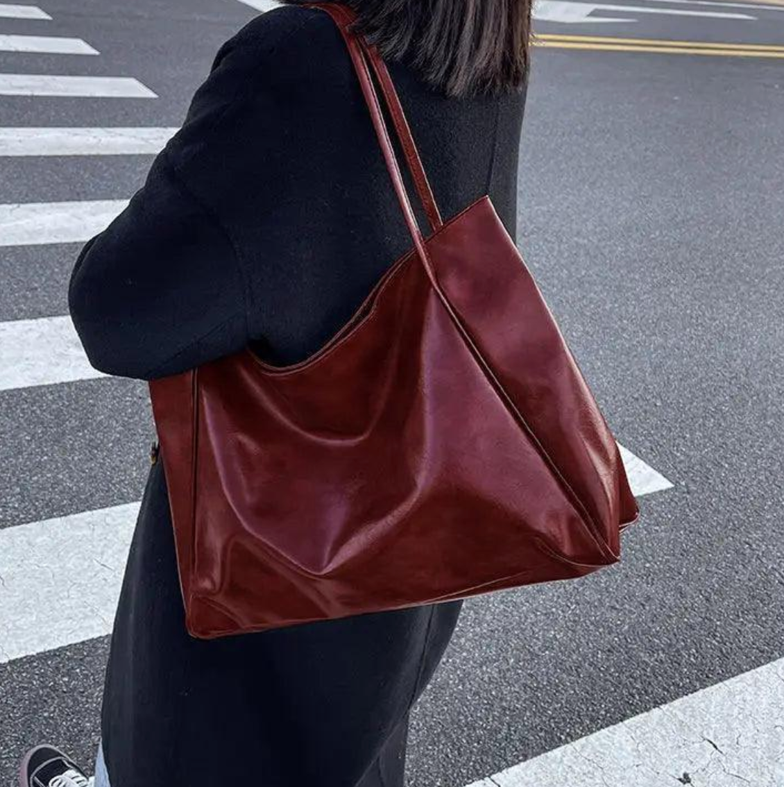 Dianora Handbag