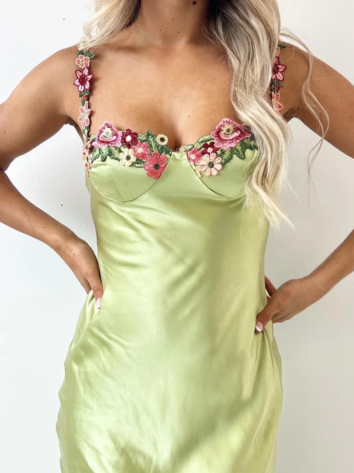VENERINA Maxi Dress