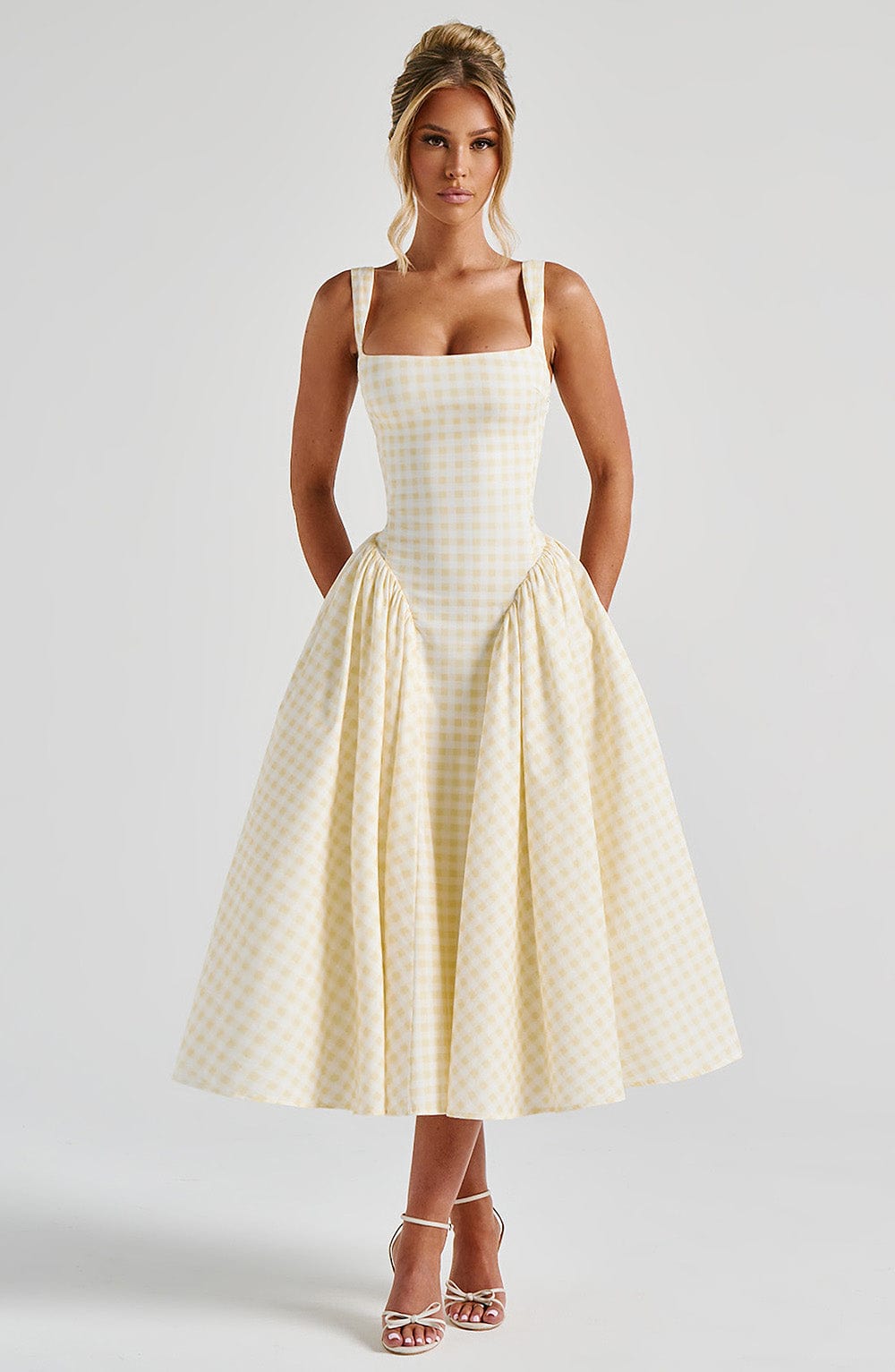 Vanzelia Maxi Dress